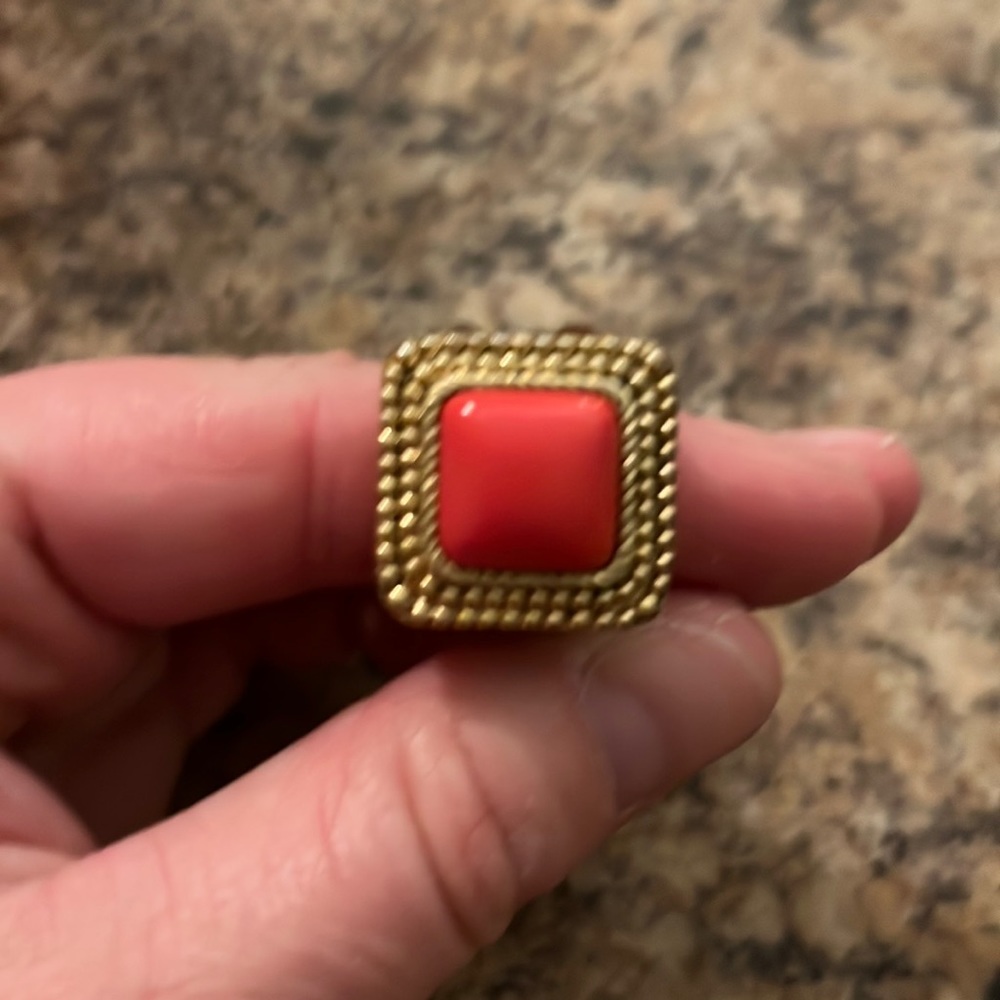 Lia sophia ring size 7